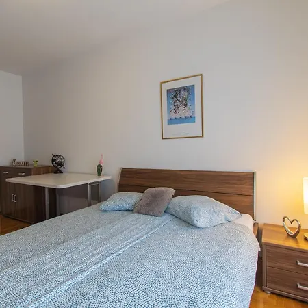 Flexible Selfcheckins 35 - Zagreb - Garage - Loggia - New Appartement Buitenkant foto
