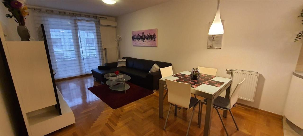 Appartamento Flexible Selfcheckins 35 - - Garage - Loggia - New *
